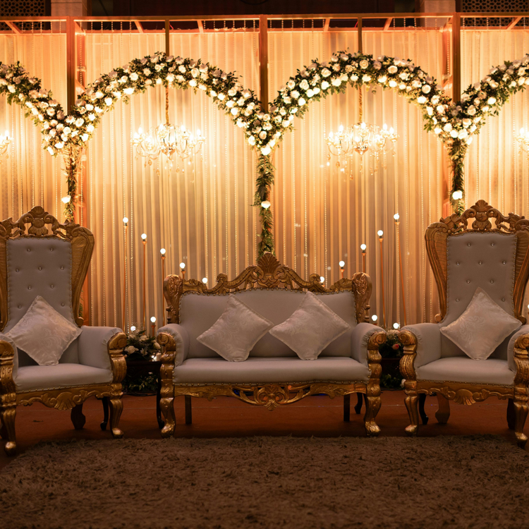 Lighting & Ambiance